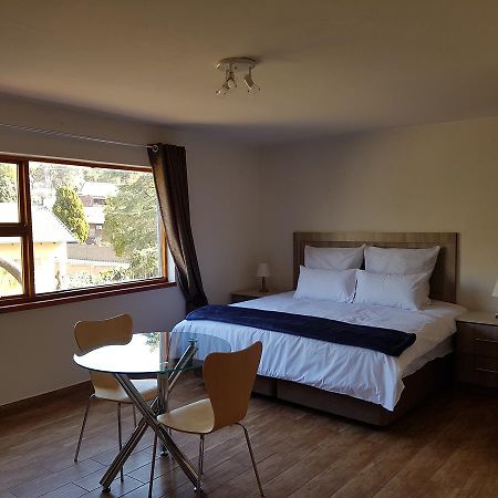 Aparthotel 50 Galena Affordable Luxury Roodepoort Exteriér fotografie