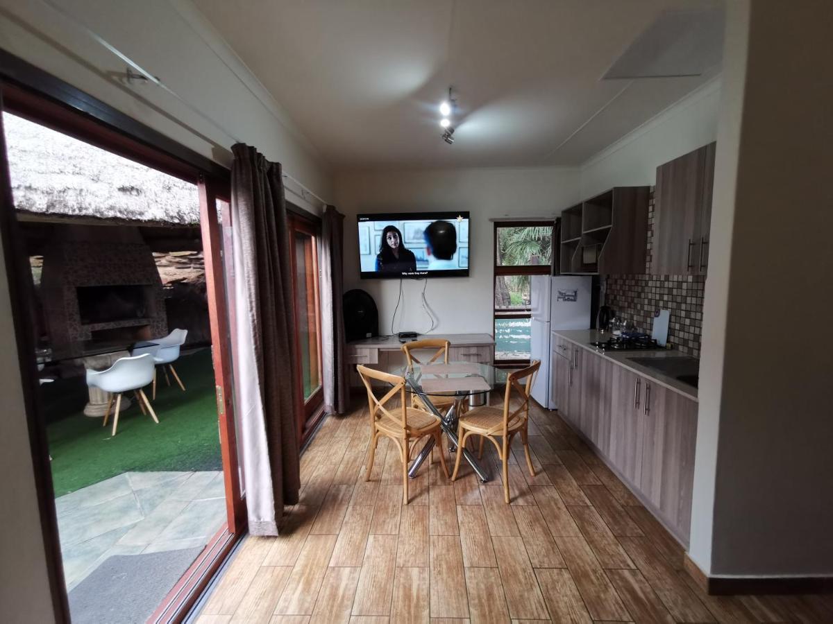 Aparthotel 50 Galena Affordable Luxury Roodepoort Exteriér fotografie
